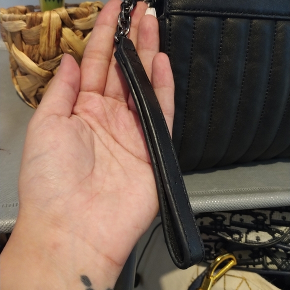 COPY - Brooks Brothers Quilted Clutch Wristlet - Picture 6 of 14